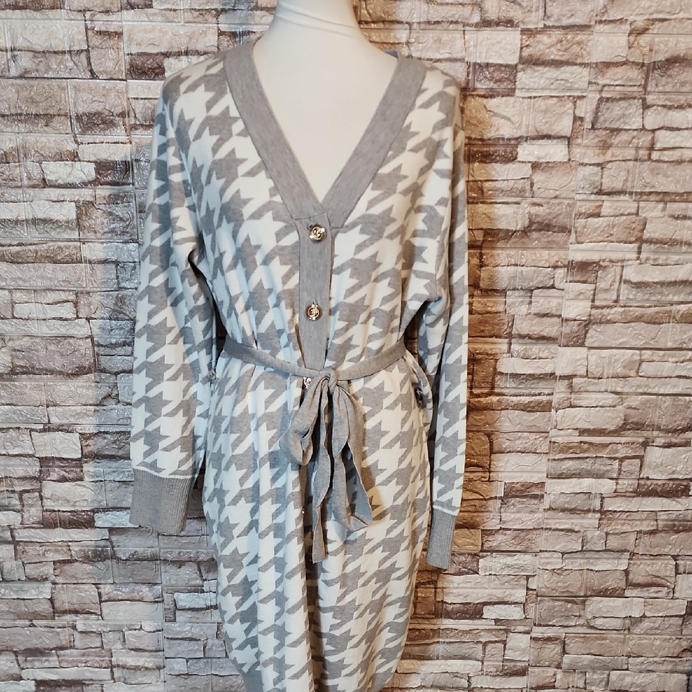 Kathy Ireland Gray & White Houndstooth Knit Cardigan Dress with Tie